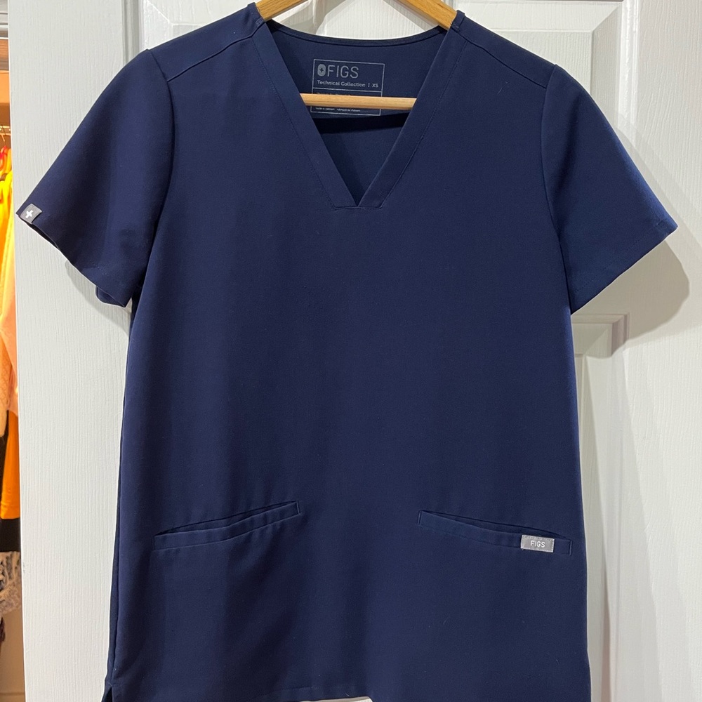 Figs Navy Scrub Top